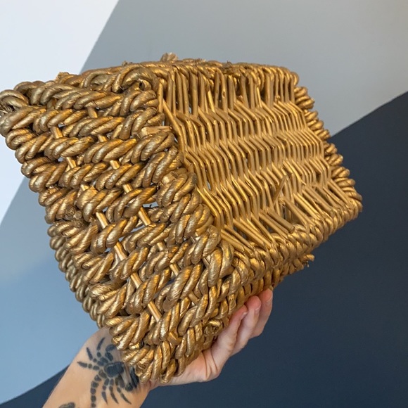 Golden brown big braided wooden basket with big handle rectangle organiz… - Picture 4 of 13